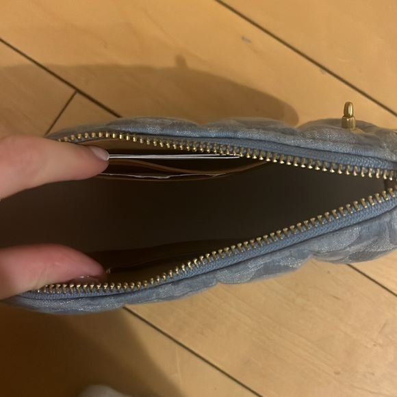 Coach Logo Handbag - Picture 3 of 13